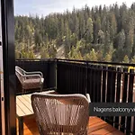 Black Summit Boutique Appartement