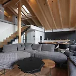 Black Summit Boutique Appartement