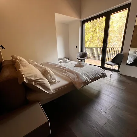 Black Summit Boutique Appartement *