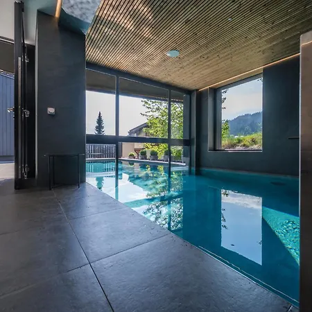 Black Summit Boutique * Laax