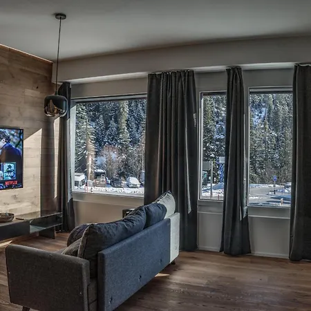 Black Summit Boutique Appartement