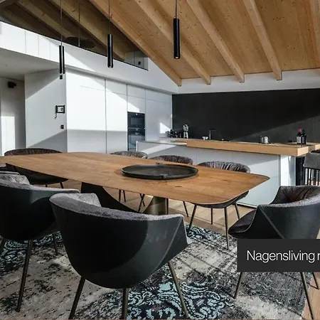 Black Summit Boutique Appartement *