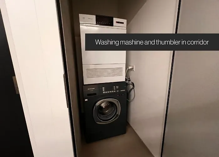 Black Summit Boutique شقة