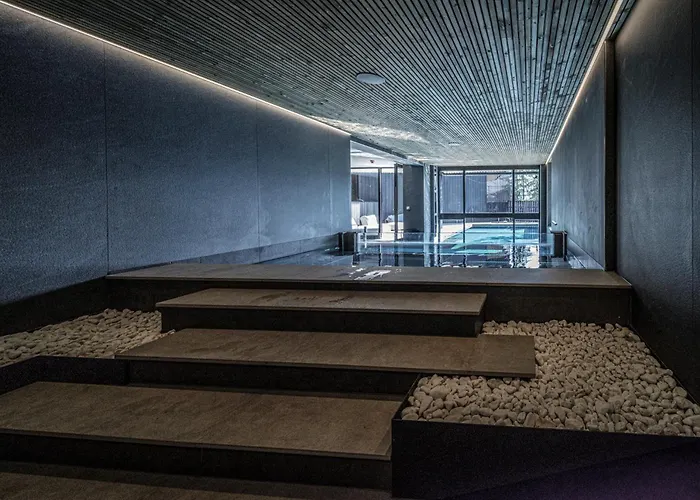 Black Summit Boutique *