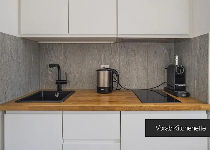 Black Summit Boutique *