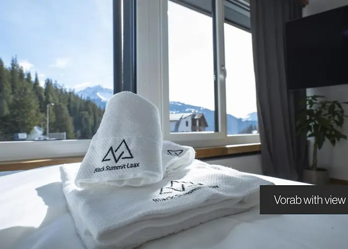 Black Summit Boutique